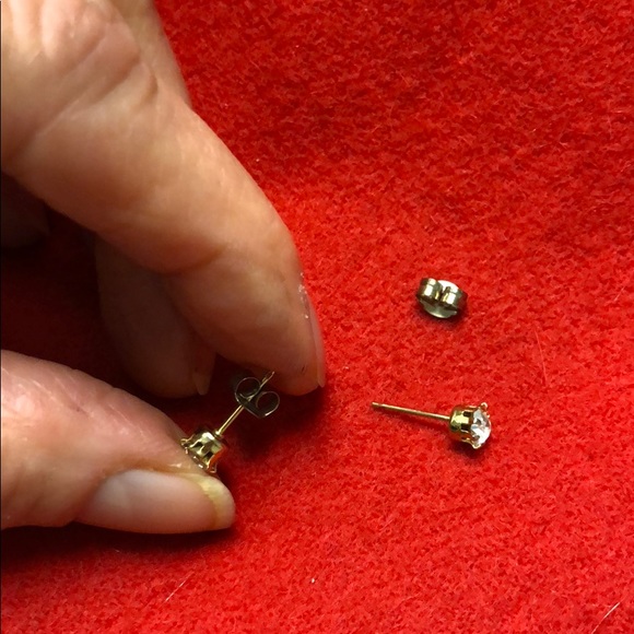 14 k gold CZ Diamond stud earrings - Picture 7 of 8